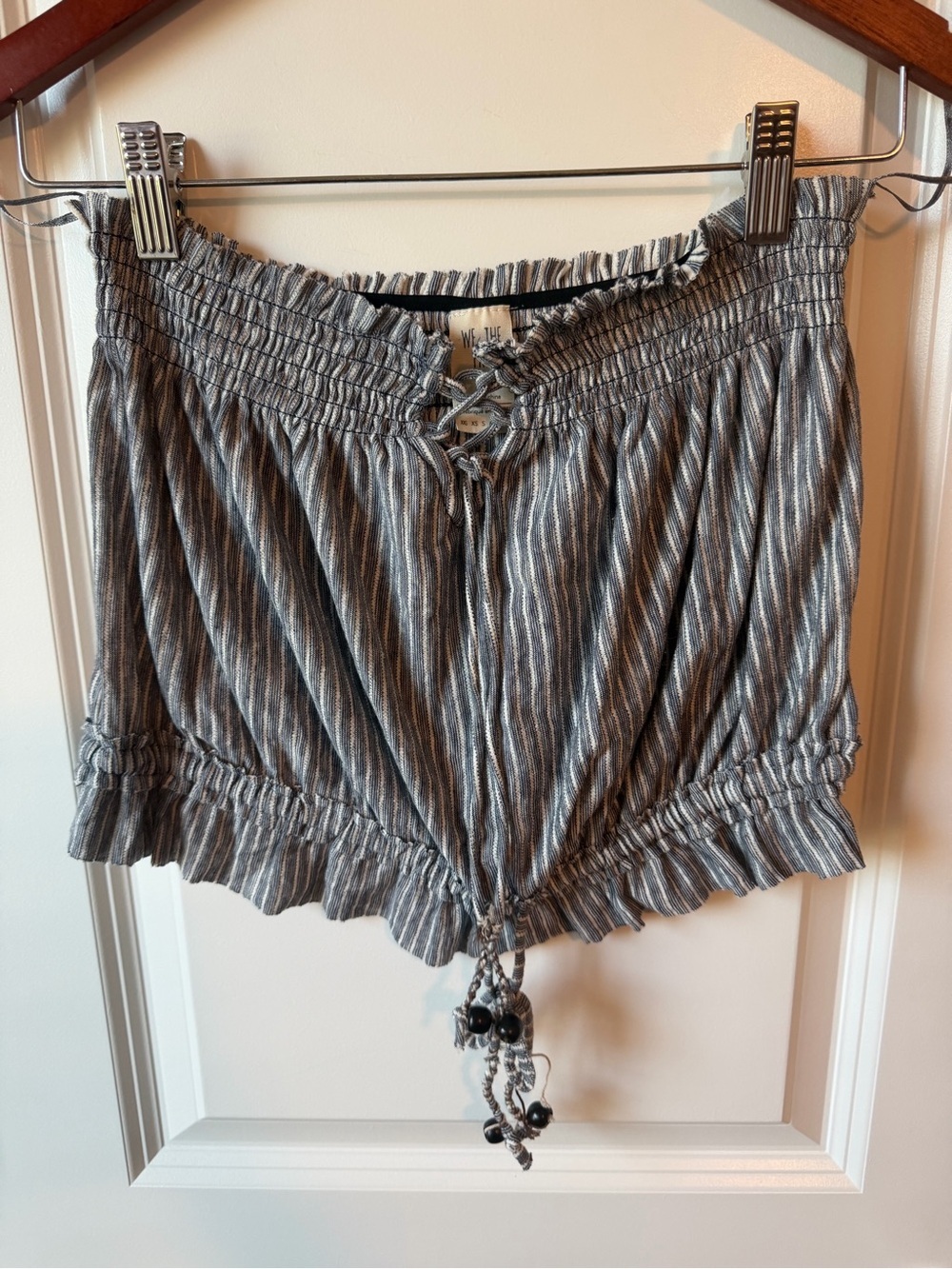 ⚡️We The Free Gray Striped Smocked Tube Top - Picture 4 of 6
